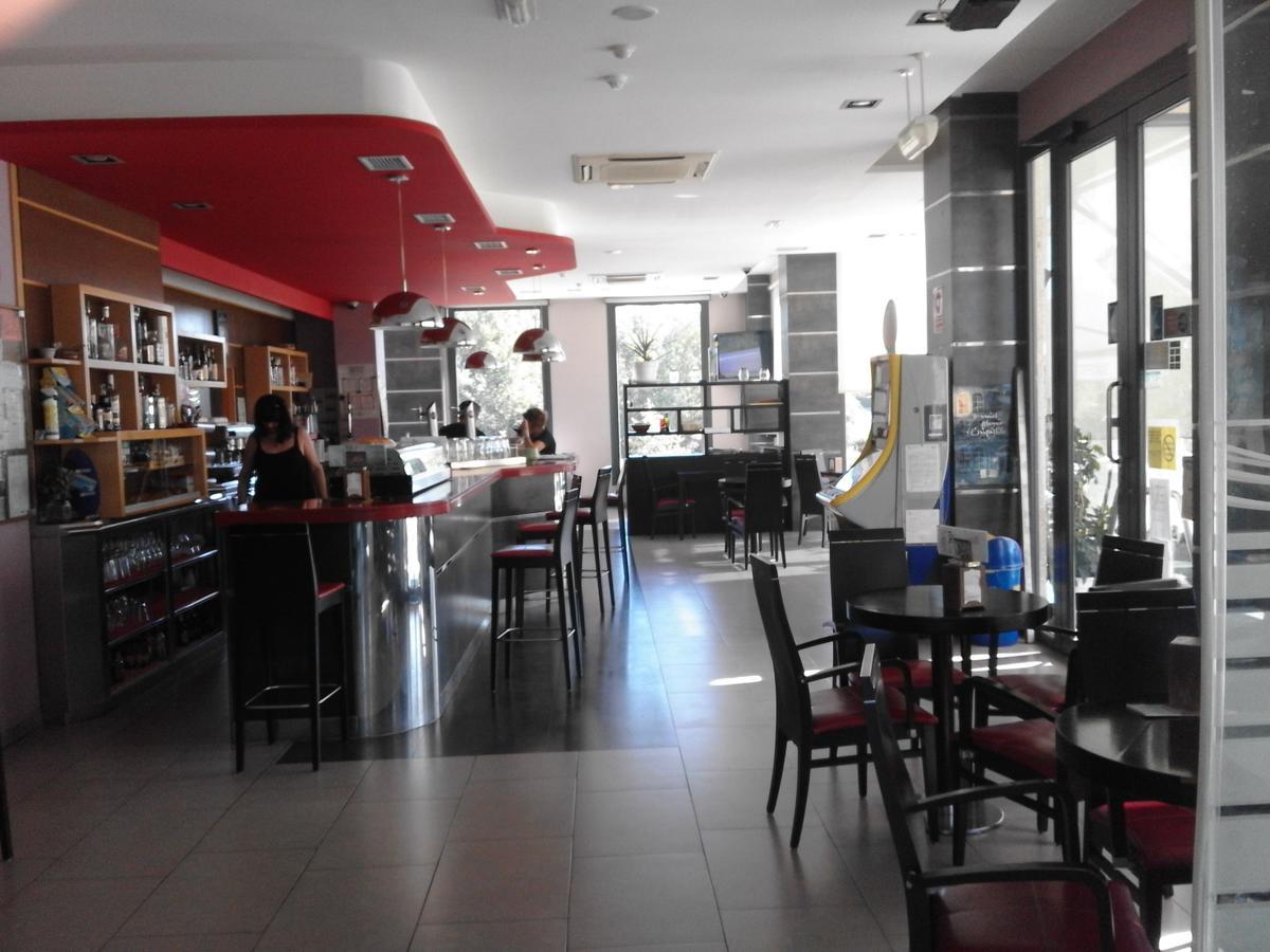 Hostal Restaurante Vial Ourense Exterior foto